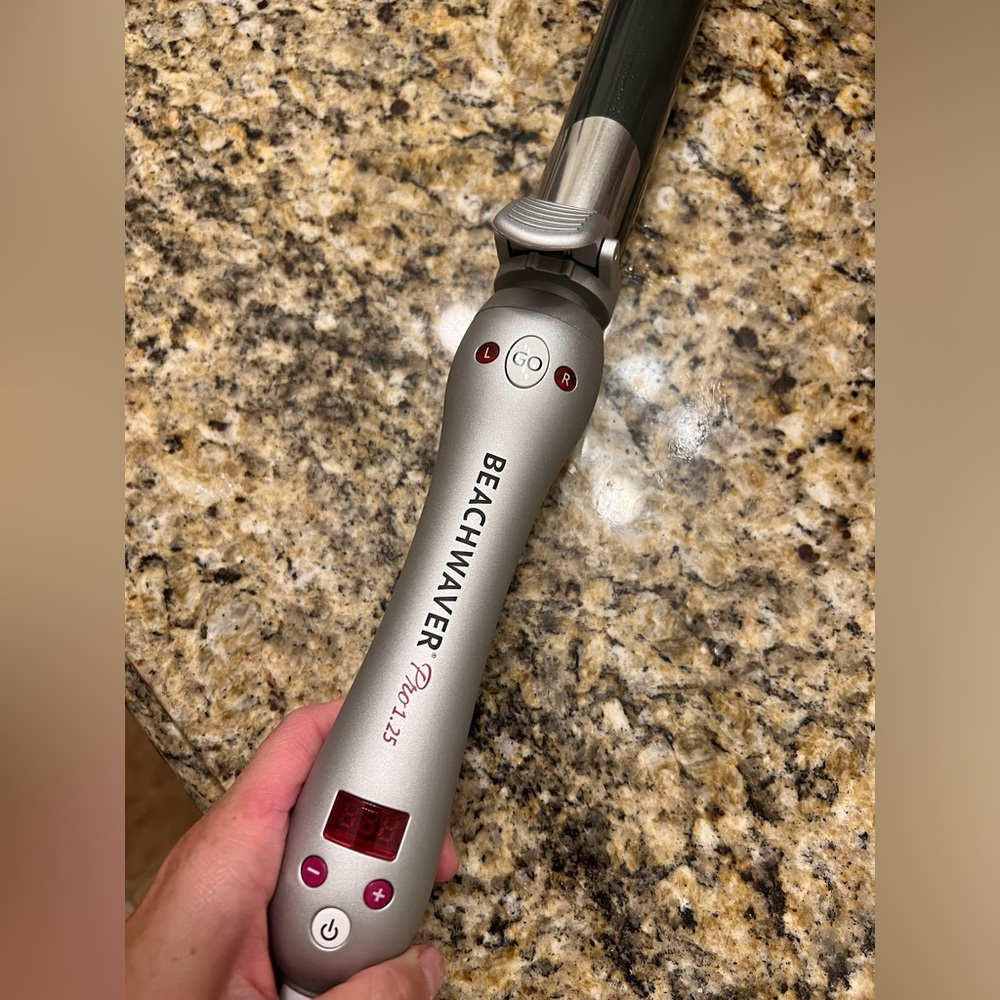 Beachwaver pro 1.25 curling iron - Picture 7 of 7